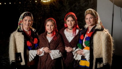 „Într-o noapte cu lumină”: Suzana și Daciana Vlad & Ovidia și Octavia Ștef au lansat o colindă deosebită