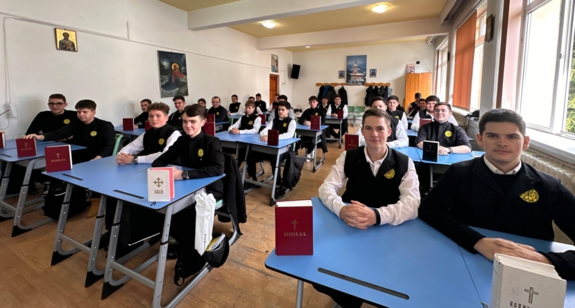 Ziua Bibliei, celebrată cu bucurie la Seminarul Teologic Ortodox din Baia Mare