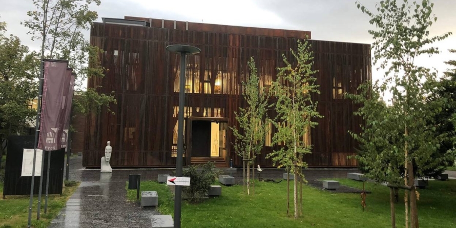 Trienala Internațională de Pictură „Pătratul de Argint”