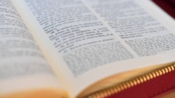 13 noiembrie – Ziua Sfintei Scripturi