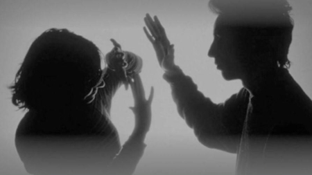 Agresiuni la două familii din Baia Mare și Cernești