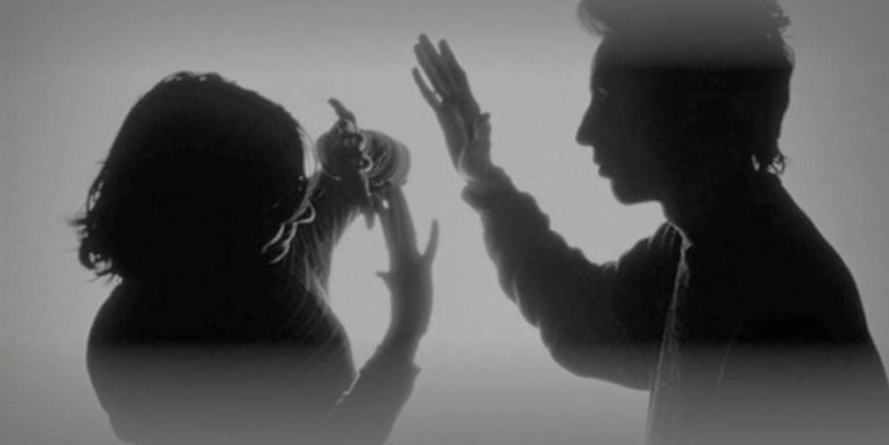 Agresiuni la două familii din Baia Mare și Cernești