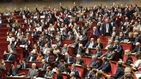 Francezii și linia roșie dintre muncă și demnitate