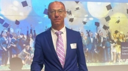 Primul român care a absolvit studiile Universității Donau din Krems