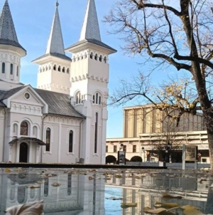 Vrei să studiezi Teologia? Au început înscrierile la Baia Mare