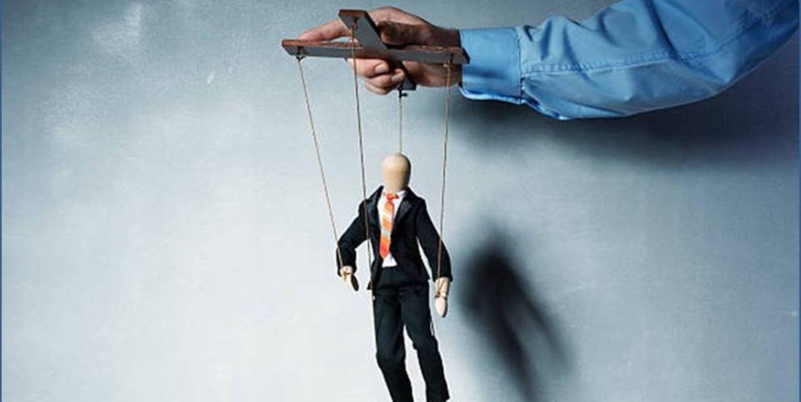 Experții care vin de nicăieri și ajung peste tot