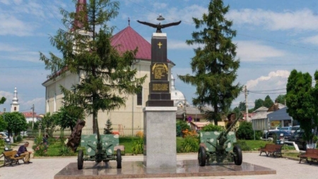 Târgu Lăpuș va sărbători Ziua Națională omagiindu-și eroii