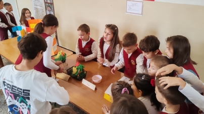 „Ce înseamnă să fii un bun român?”: Lecția de solidaritate a micilor elevi de la Școala „Nicoale Iorga” Baia Mare