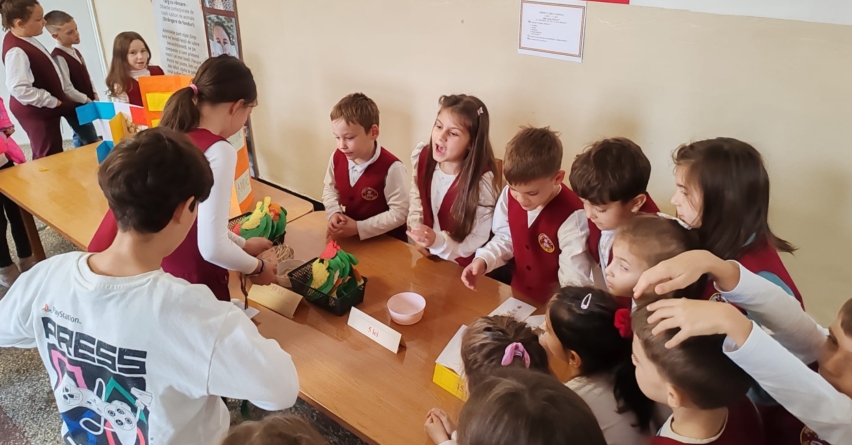 „Ce înseamnă să fii un bun român?”: Lecția de solidaritate a micilor elevi de la Școala „Nicoale Iorga” Baia Mare