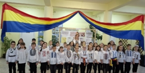 Identitate și emoție: Program artistic dedicat Zilei Naționale la Şcoala Gimnazială „Alexandru Ioan Cuza” Baia Mare