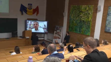 Ministrul Educației și Cercetării, Daniel David, a transmis în direct felicitări și salutări participanților la Conferința Națională „25 de ani de Filosofie la Baia Mare”