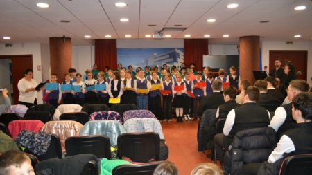 „Să mergem cu toții la Alba”: Ziua Națională a României a fost marcată în avans printr-un recital de muzică patriotică