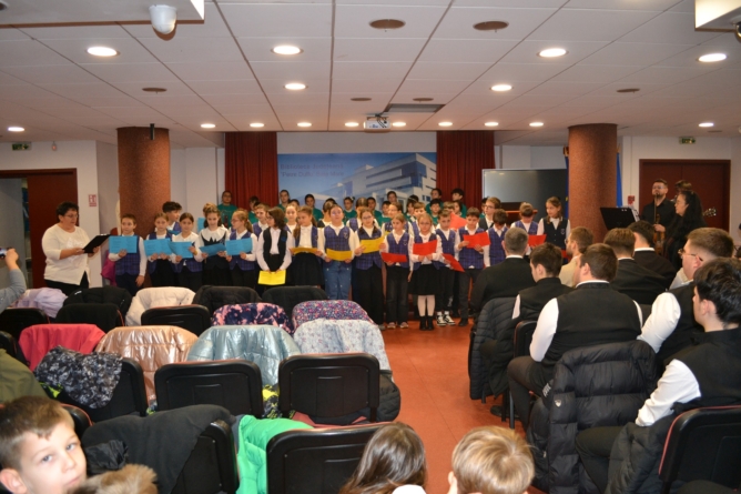 „Să mergem cu toții la Alba”: Ziua Națională a României a fost marcată în avans printr-un recital de muzică patriotică