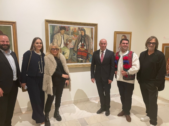 Muzeul Județean de Artă «Centrul Artistic Baia Mare», prezent la expoziția „RomânIA. Reprezentarea identitară a portului popular în artă” de la București