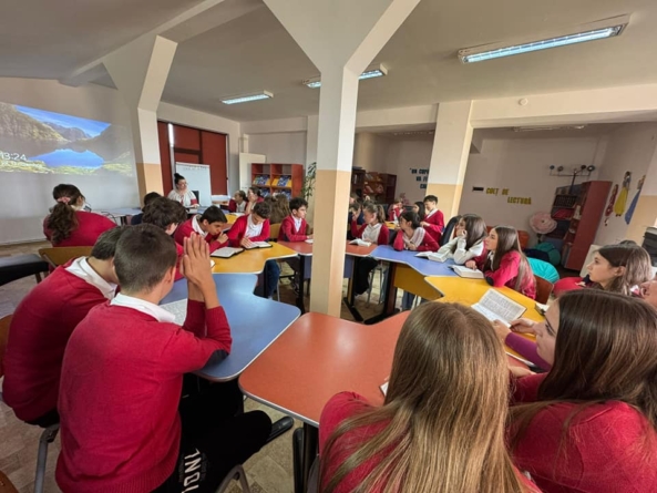 „Ora de Biblie”, o lecție de suflet la Liceul Tehnologic „Grigore C. Moisil” din Târgu Lăpuș