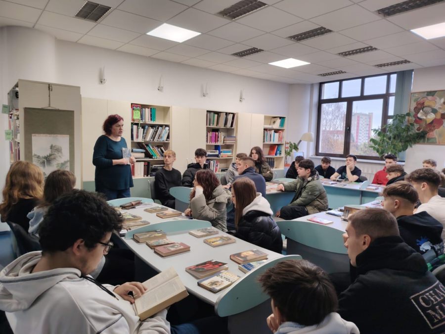 Biblioteca Județeană „Petre Dulfu” a găzduit o activitate dedicată familiei, pentru elevii clasei a IX-a de la Colegiul Tehnic „George Barițiu” Baia Mare