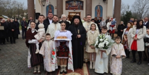 Preasfințitul Părinte Timotei Sătmăreanul s-a aflat în mijlocul credincioșilor Parohiei Ortodoxe Iegheriște