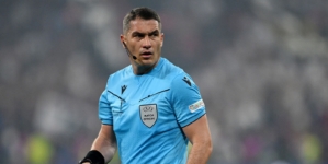 Cinci meciuri din cupele europene arbitrate de români