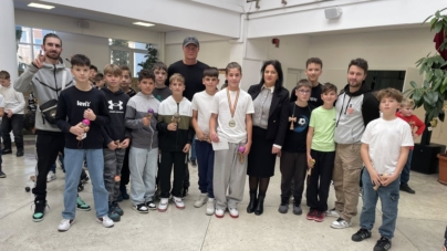 Elevii de la Școala Gimnazială „Dimitrie Cantemir” Baia Mare s-au întrecut în mișcările cu Kendama