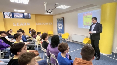 Lecție academică interactivă de limba română pentru elevii de la Liceul Internațional Baia Mare