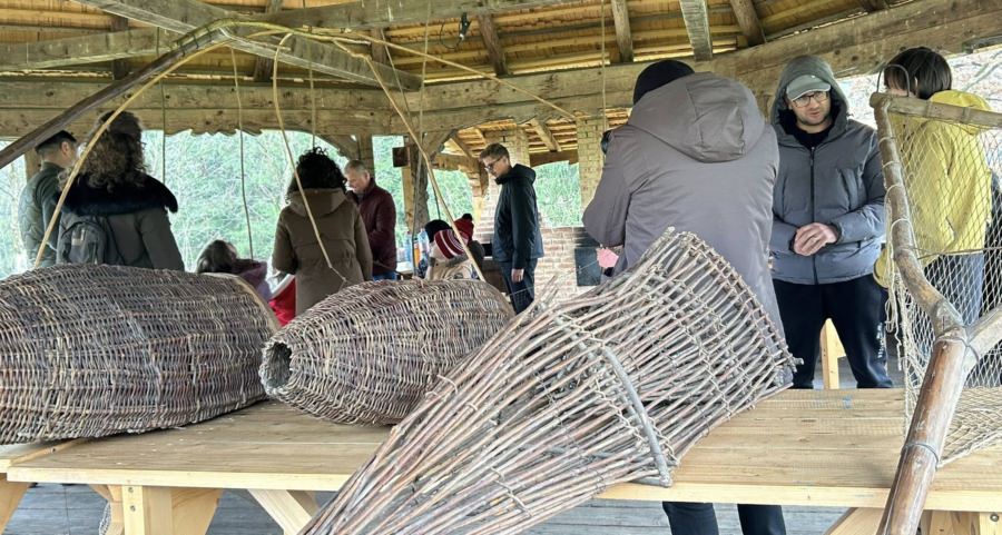 La povești pescărești și vânătorești