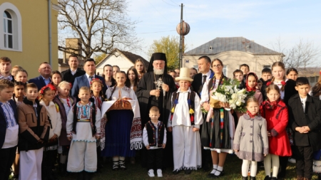 Ps. Părinte Iustin s-a aflat în mijlocul credincioșilor Parohiei Ortodoxe Supuru de Jos