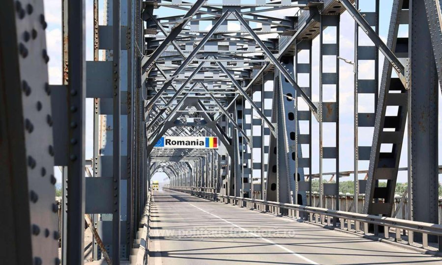 Atenționare de călătorie de la MAE: Se va suspenda temporar circulația rutieră pe Podul Prieteniei Giurgiu – Ruse