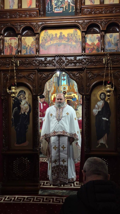 Preacuviosul Părinte Arhimandrit Casian Filip a slujit la Mănăstirea „Sfântul Apostol Andrei” din localitatea Berința