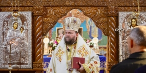 Ps. Părinte Timotei Sătmăreanul a oficiat Sfânta Liturghie la Mănăstirea „Sfinții Apostoli Petru și Pavel” din Bixad