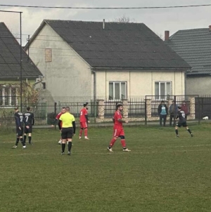 Două echipe au rămas neînvinse în Liga 4 și după etapa a 11-a