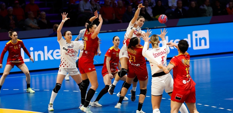 După victoria cu Croația, „tricolorele” încearcă să bată și Japonia la Campionatul Mondial