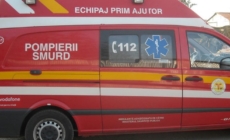 Accident cu un excavator și un microbuz în Mara. Două persoane au fost transportate la spital