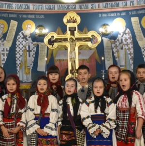 Școlile din Țara Lăpușului, reunite în cadrul Festivalului „Colind la Nașterea Domnului”, ediția a XIX-a