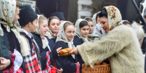 Îndrăgitul eveniment „Crăciun în Maramureș” are loc în 20 decembrie, la Muzeul Satului din Baia Mare