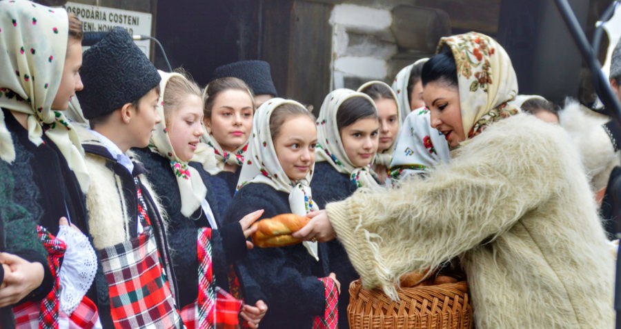 Îndrăgitul eveniment „Crăciun în Maramureș” are loc în 20 decembrie, la Muzeul Satului din Baia Mare