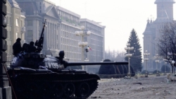 Revoluția Română, 18 decembrie 1989, Timișoara: Ziua tinerilor secerați de gloanțe pe treptele Catedralei