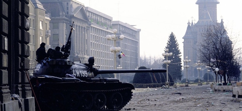 Revoluția Română, 18 decembrie 1989, Timișoara: Ziua tinerilor secerați de gloanțe pe treptele Catedralei