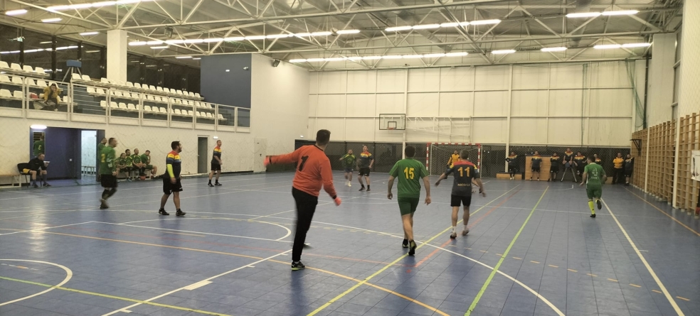 Ediția a VI-a a „Cupei Moș Crăciun” aduce din nou spiritul carității pe teren