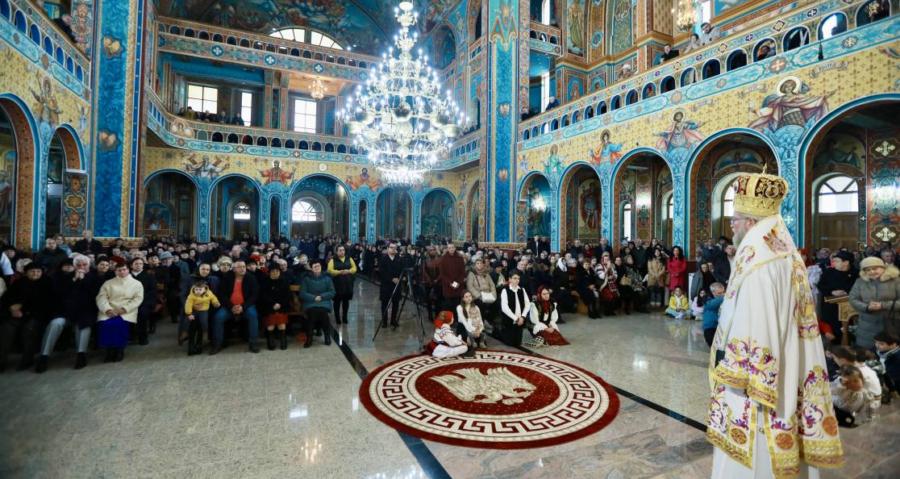 În această duminică: Hram anticipat la biserica „Nașterea Domnului” din Baia Mare