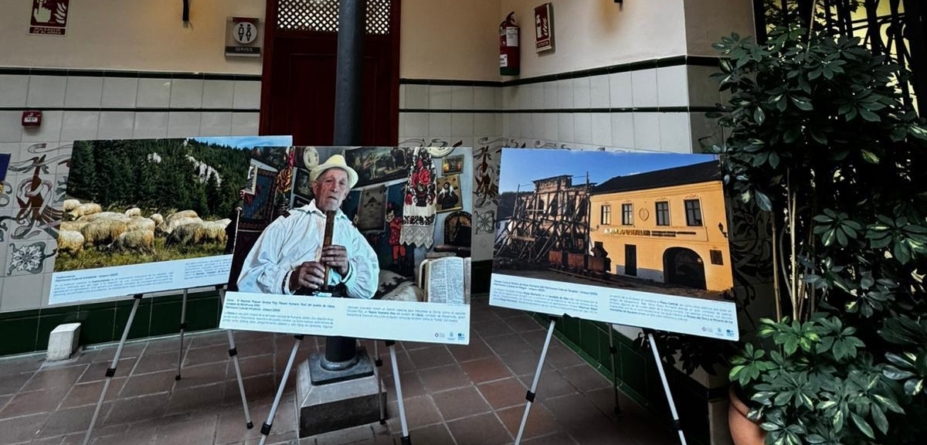 De Ziua Națională: Expoziția de artă fotografică itinerantă „Comorile României”, de Tudorel Ilie, a ajuns în regiunea Valencia