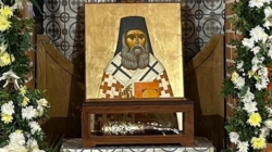 Icoana și racla cu o părticică din moaștele Sfântului Nectarie ajung la Catedrala „Sfântului Iosif Mărturisitorul” din Sighetu Marmației