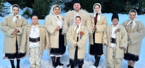 Spirit maramureșean la Bistrița: Ionuț Uivaroși și Grupul Codrenii, într-un concert extraordinar de colinde