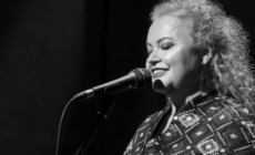 Narcisa Suciu, invitatul special al spectacolului „E vremea colindelor…” de la Teatrul Municipal Baia Mare