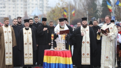 PS Părinte Iustin a oficiat Slujba Tedeumului și un Polihroniu cu prilejul zilei de 1 Decembrie