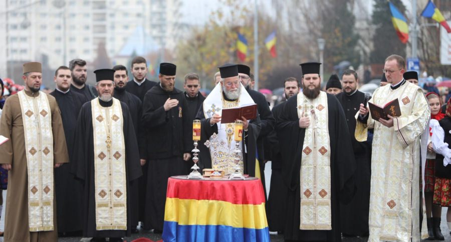 PS Părinte Iustin a oficiat Slujba Tedeumului și un Polihroniu cu prilejul zilei de 1 Decembrie