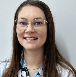 Cadou de Moș Nicolae pentru micii pacienți: Dr. Alina Nistor se alătură echipei Spitalului Municipal Sighetu Marmației