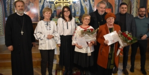 Profesoarele Mariana Pop și Natalia Pop din Târgu Lăpuș și-au încheiat activitatea la catedră, primind diplome de apreciere și recunoștință