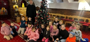 „Dar din dar, har și colind”: Taina Sfântului Maslu, urmată de un concert caritabil la Parohia „Șesu-Mănăstirii” Rozavlea