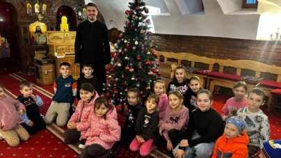 „Dar din dar, har și colind”: Taina Sfântului Maslu, urmată de un concert caritabil la Parohia „Șesu-Mănăstirii” Rozavlea