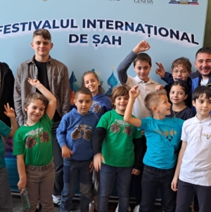 Weekend plin de podiumuri și experiență pentru tinerii Academiei de Șah Maramureș